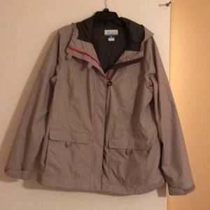 Columbia ladies rain jacket